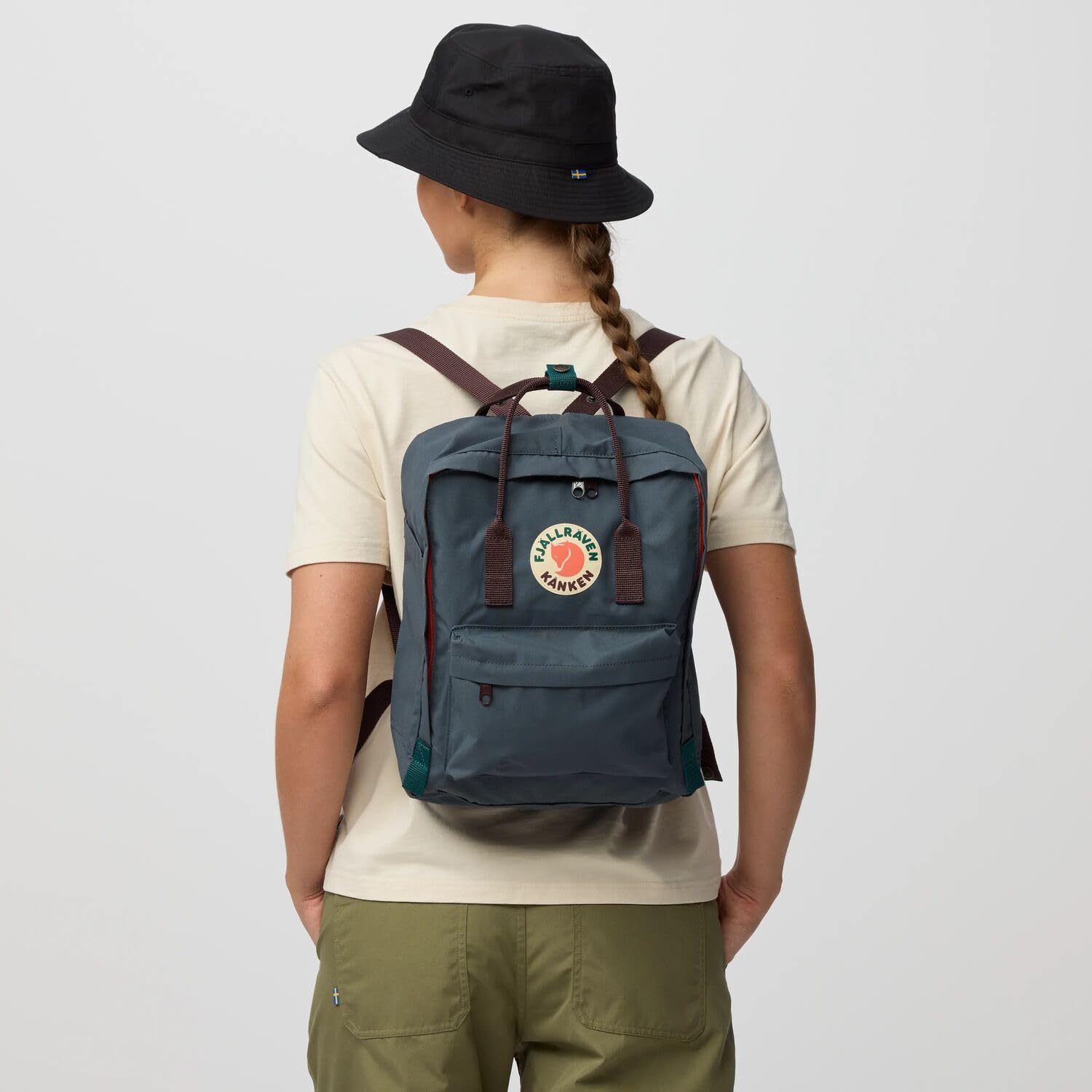 fj-llr-ven-k-nken-koncept-freizeitrucksack-graphite-blackberry-limitierte-saison image 3
