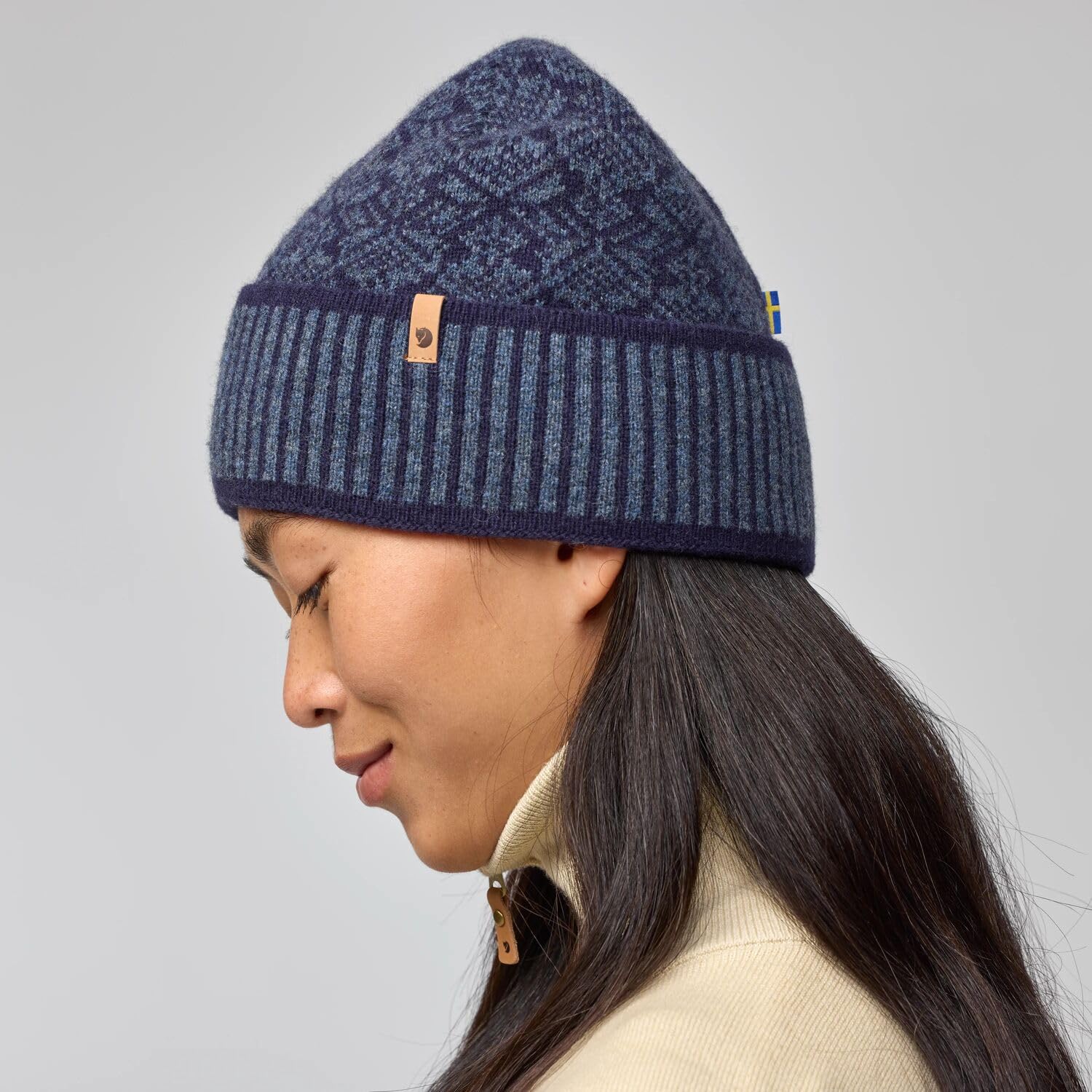 fj-llr-ven-snow-beanie-jacquard-strickm-tze-aus-100-zq-lammwolle-im-folklore-mus image 4