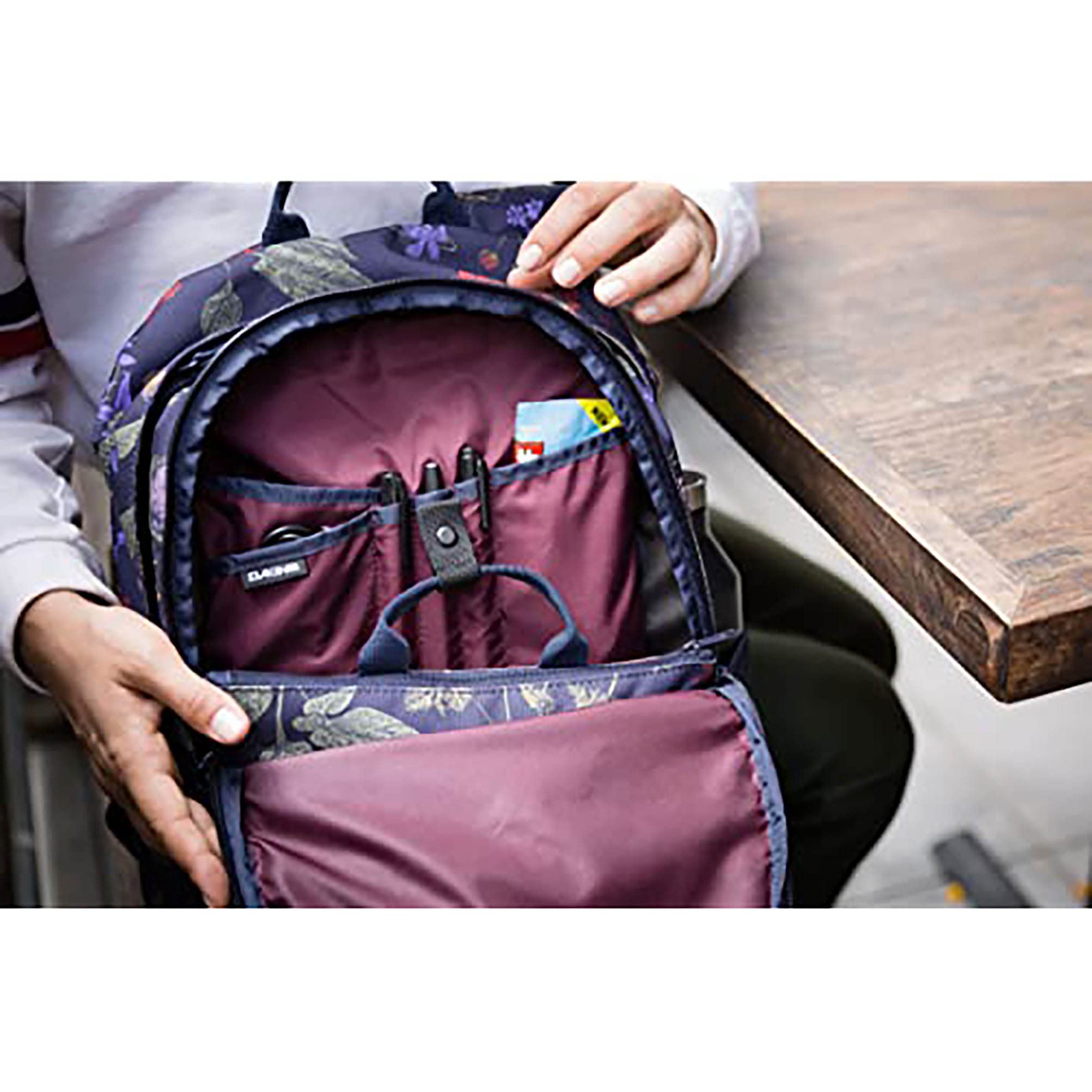 dakine-essentials-pack-rucksack-unisex-tages-und-schulrucksack-mit-laptopfach-k- image 4